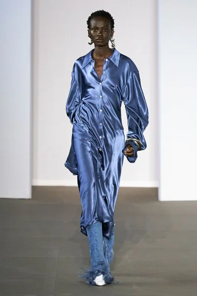 Look 33
